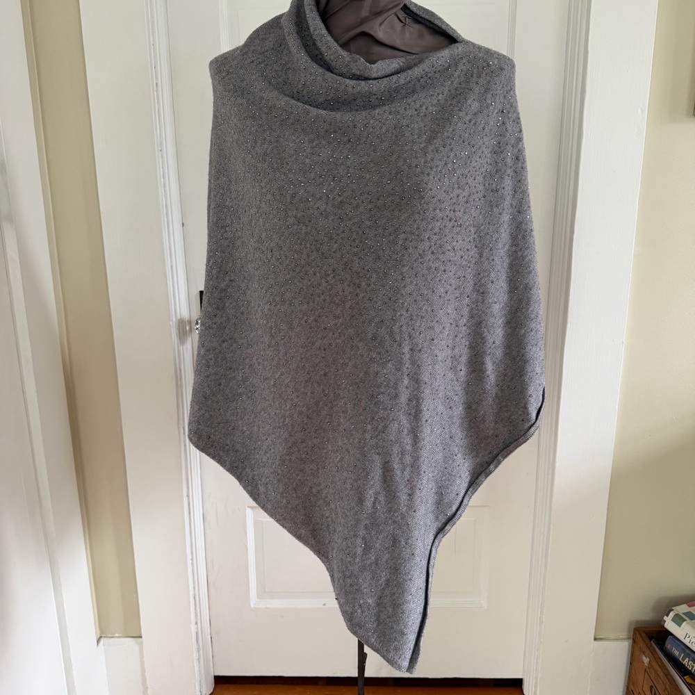 La Fiorentina Grey‎ Sparkle Sweater Poncho